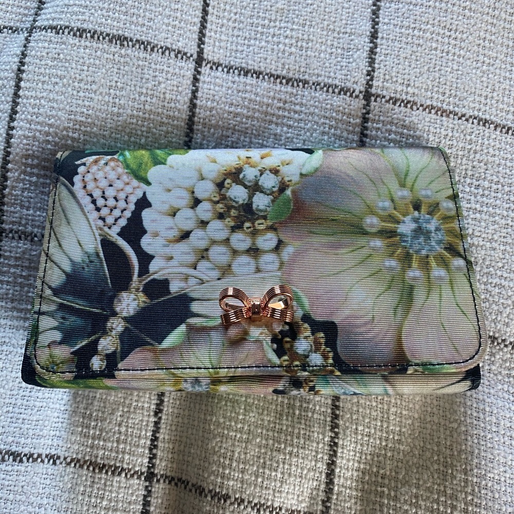 Ted Baker London classy floral cross body/clutch